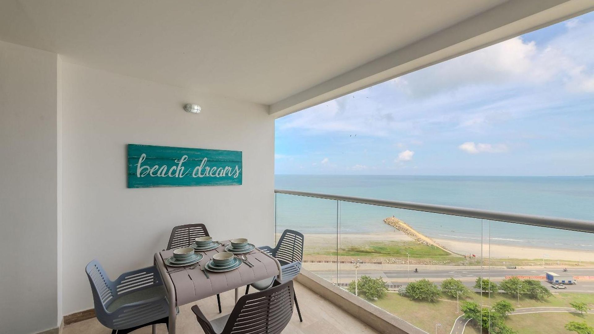 Exclusivo Nuevo Frente Al Mar Apartamento *