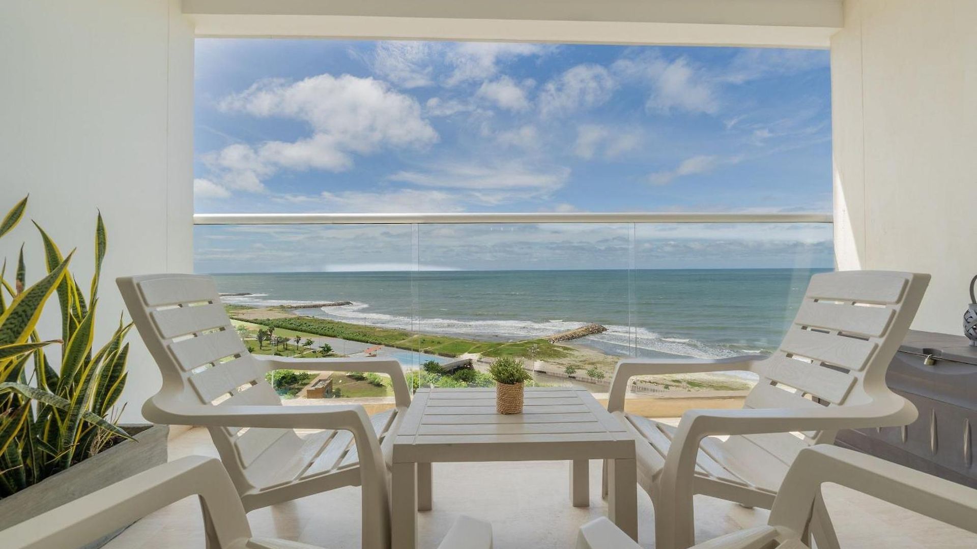 Exclusivo Nuevo Frente Al Mar Apartamento