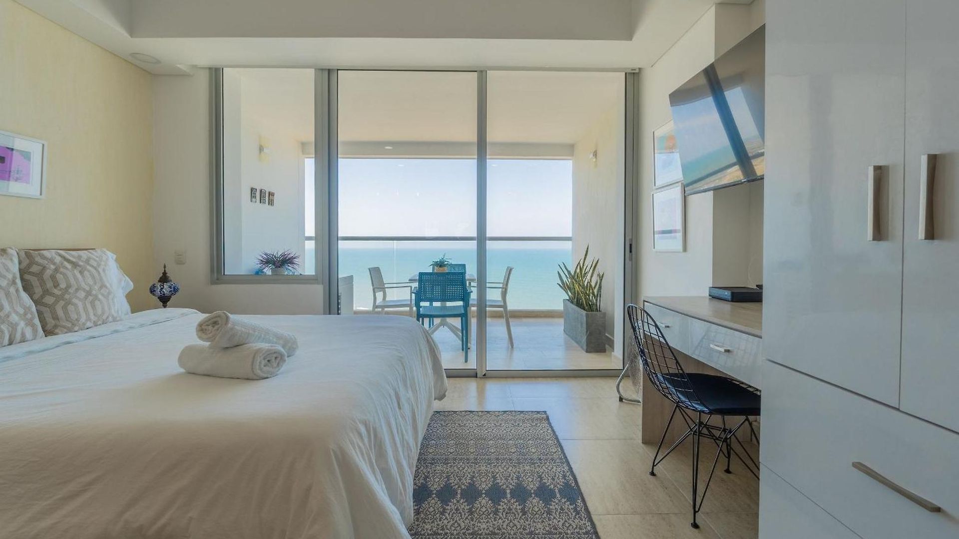Apartamento Exclusivo Nuevo Frente Al Mar *